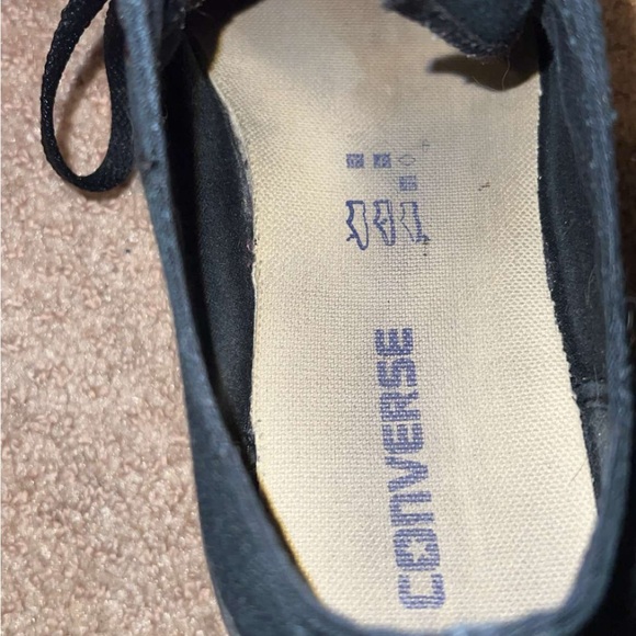 Men’s size 7 Converse - Picture 4 of 5